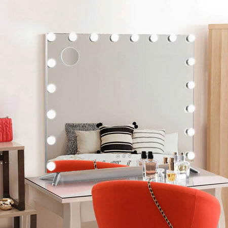 Hollywood Style LED Makeup Mirrors - Rivercity House & Home Co. (ABN 18 642 972 209)