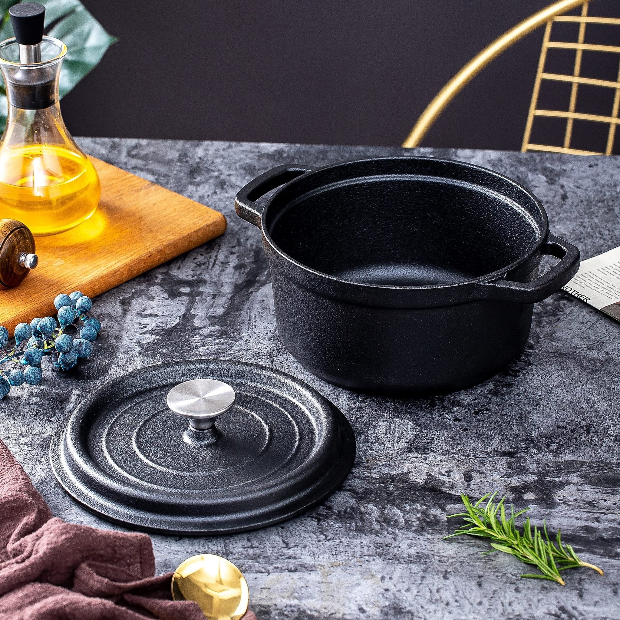 24cm Pre - seasoned NonStick Cast Iron Dutch Oven Handles Lid Skillet Cookware Braising Pot Pan Casserole - Home & Garden > Kitchenware > Skillets & Frying Pans - Rivercity House & Home Co. (ABN 18 642 972 209) - Affordable Modern Furniture Australia
