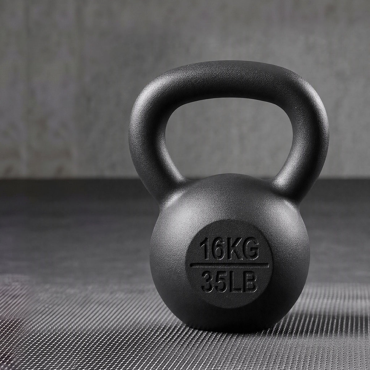 16kg Cast Iron Kettlebell with Powder Coating and Flat Bottom