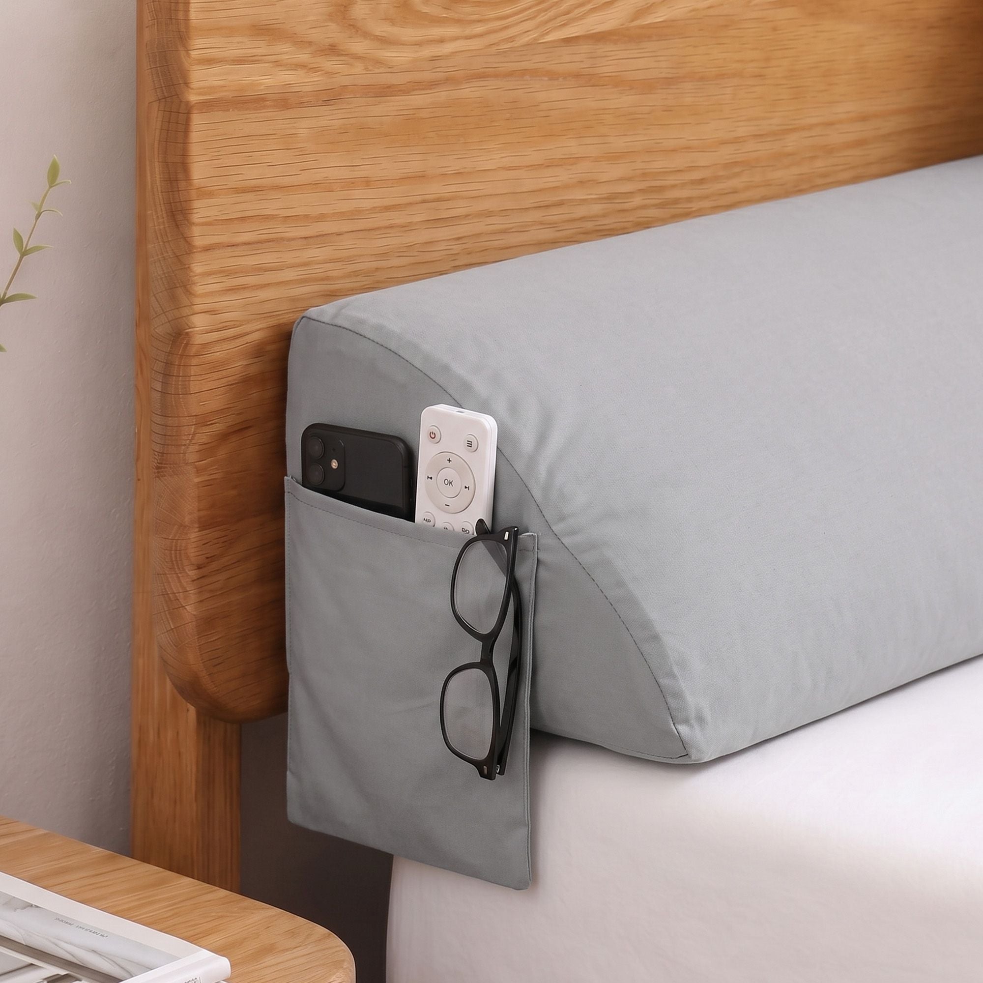 Queen Bed Wedge Pillow For Headboard, Close Gap And Stop Pillows Sliding, Perfect For Dorm Or Tatami Reading, 25D Foam Mattress Gap Filler With 2 Side Pockets, Washable 110gsm Cover