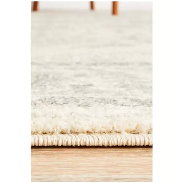 Indoor Rug 330 x 240cm Soft Non-Shedding Power-Loomed Polypropylene - White