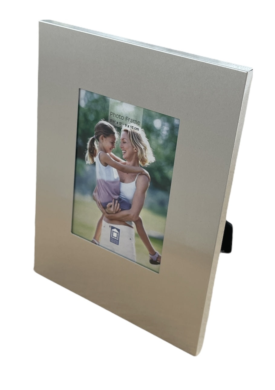 Aluminium Photo Frame Wall Set for 4" x 6" Standard Photos - Brushed Finish