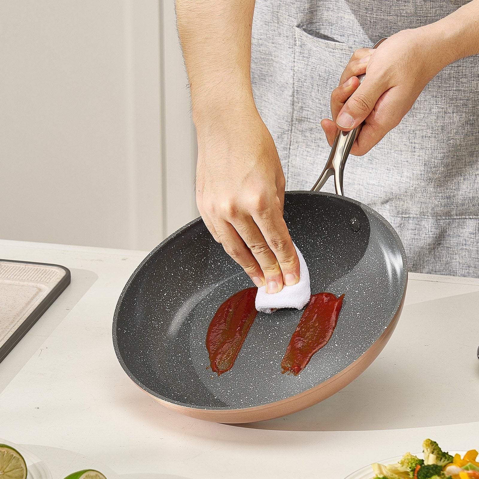 Frying Pan Skillet, Aluminum Egg Fry Pans, 3 Piece (200, 270, 300 mm), Nonsitck Ceramic Heavy - Duty Skillets with Heat - Resistant Handle, Chef's Cookware, for Oven, Gas, Electric, Induction, Grey - Home & Garden > Kitchenware > Skillets & Frying Pans - Rivercity House & Home Co. (ABN 18 642 972 209) - Affordable Modern Furniture Australia