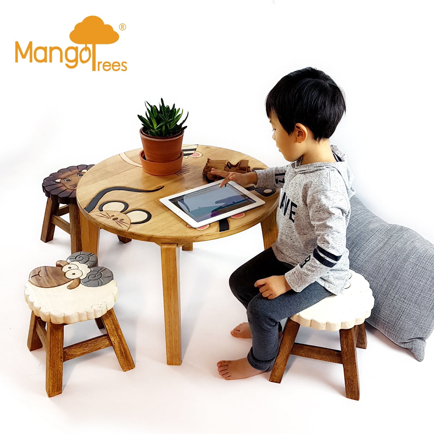 Mix Animal Table + 4 stools Set - Furniture > Bar Stools & Chairs - Rivercity House & Home Co. (ABN 18 642 972 209) - Affordable Modern Furniture Australia